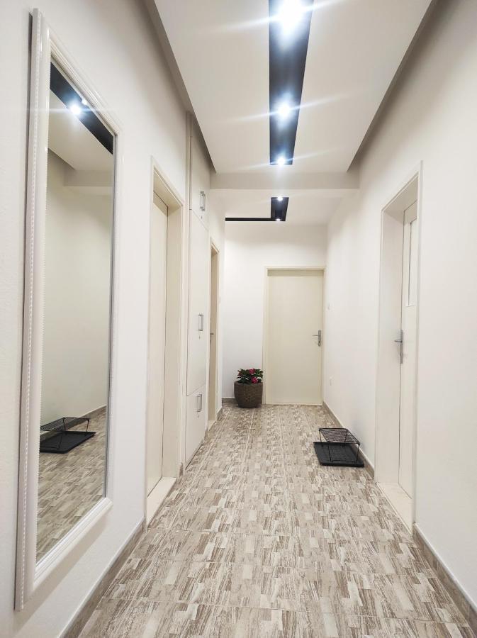 Garden House Apartment Trebinje Ngoại thất bức ảnh